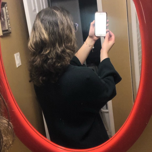 Dynamite Sweater - Picture 2 of 3